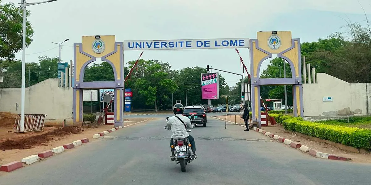 You are currently viewing Togo : l’Université de Lomé lancera bientôt l’enseignement du russe et des drones civils